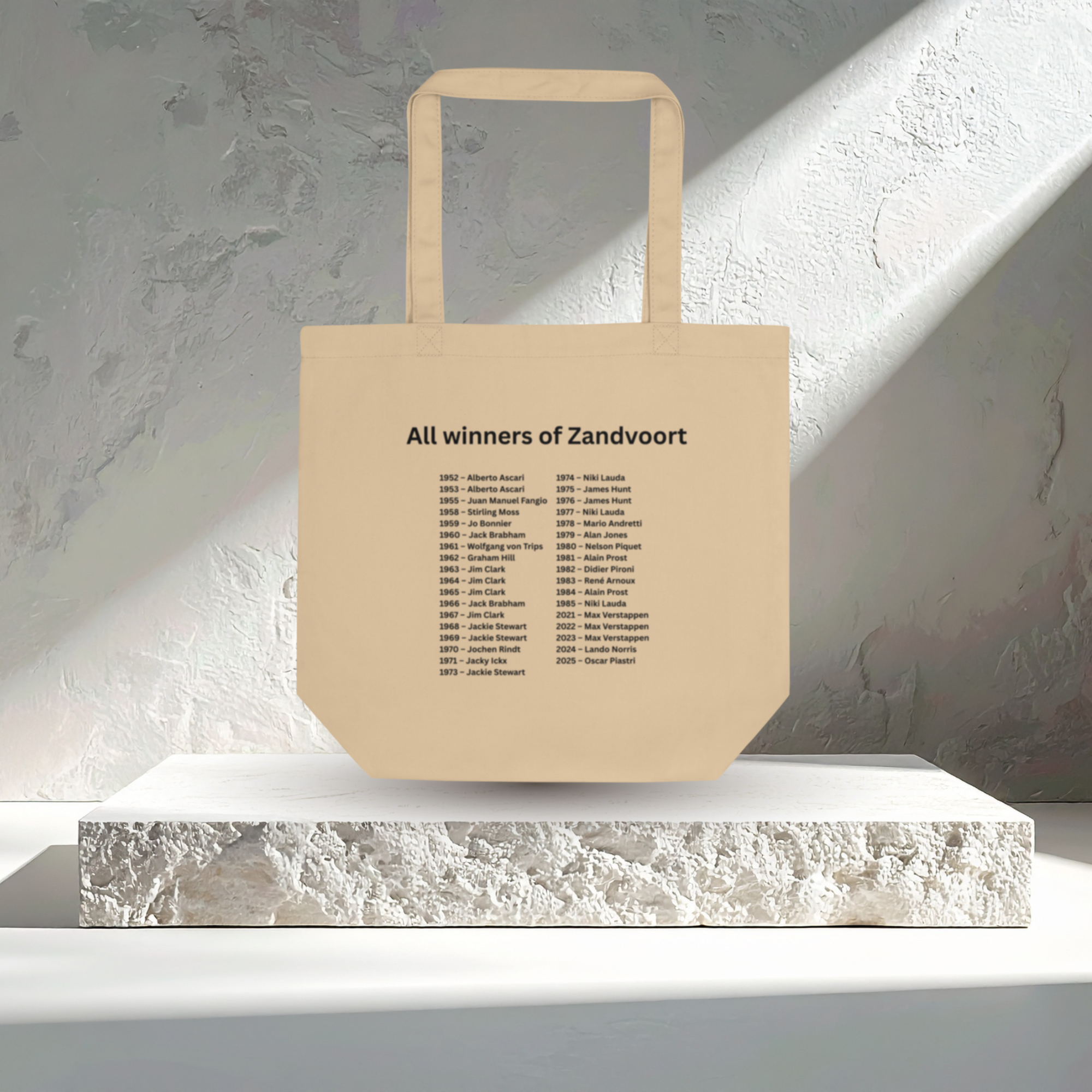 Circuit Zandvoort F1 tote bag made from organic cotton. Featuring the iconic Dutch Grand Prix circuit and historic winners. Perfect gift for Formula 1 fans.